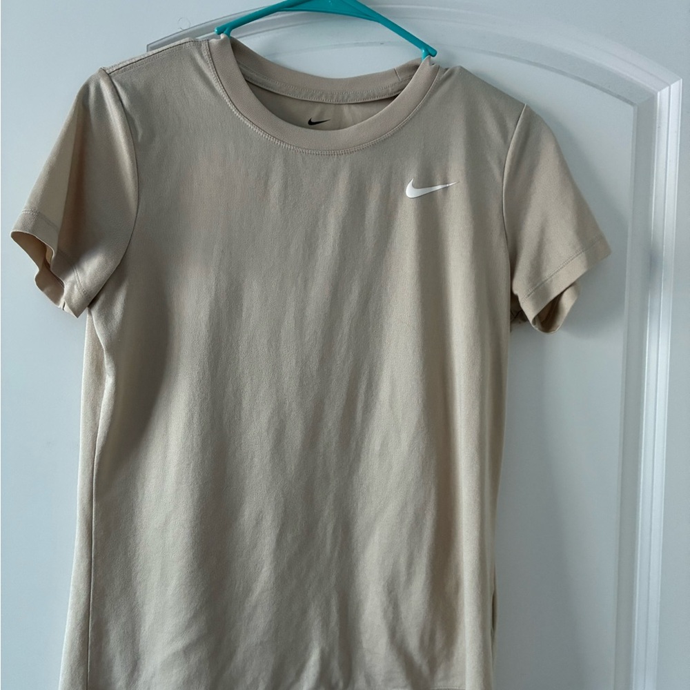 Nike Women's Beige Short Sleeve Tee